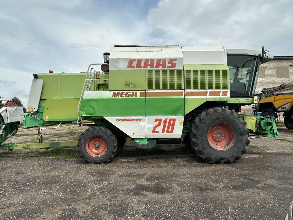 Зерноуборочный комбайн CLAAS MEGA-218, 1999