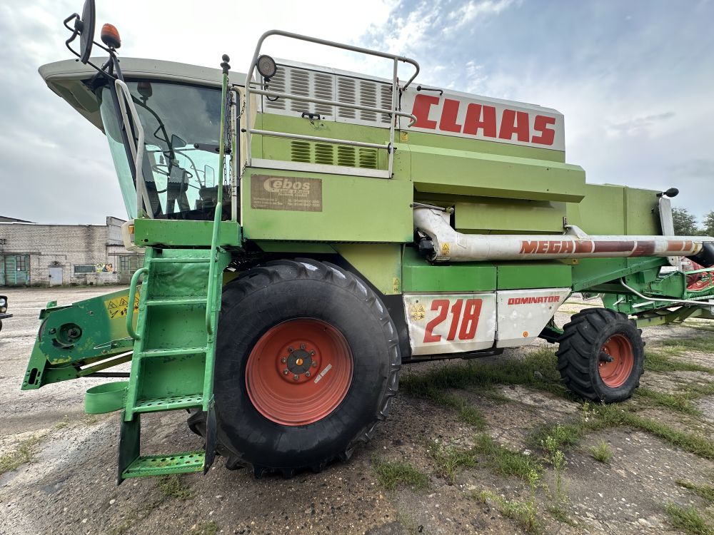 Зерноуборочный комбайн CLAAS MEGA-218, 1999