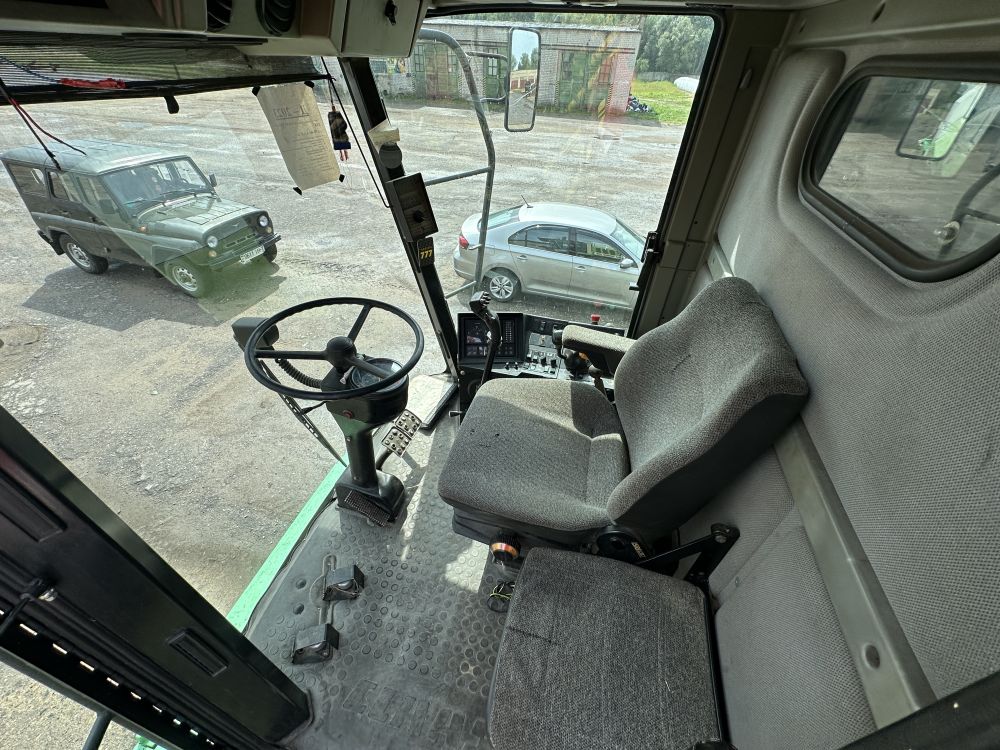 Зерноуборочный комбайн CLAAS MEGA-218, 1999