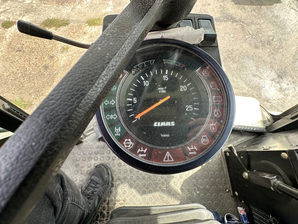 Зерноуборочный комбайн CLAAS MEGA-218, 1999