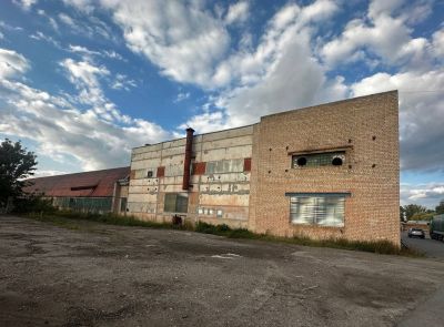 Корпус №5 сельхозмашин в г. Пинске, площадью 3333 кв.м.