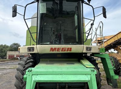 Зерноуборочный комбайн CLAAS MEGA-218, 1999