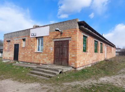 Здание банно-прачечного комбината в п. Садовый (Пинский р-н), площадью 343 кв.м.