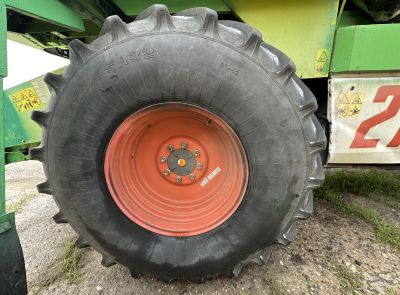 Зерноуборочный комбайн CLAAS MEGA-218, 1999