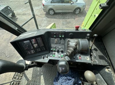 Зерноуборочный комбайн CLAAS MEGA-218, 1999